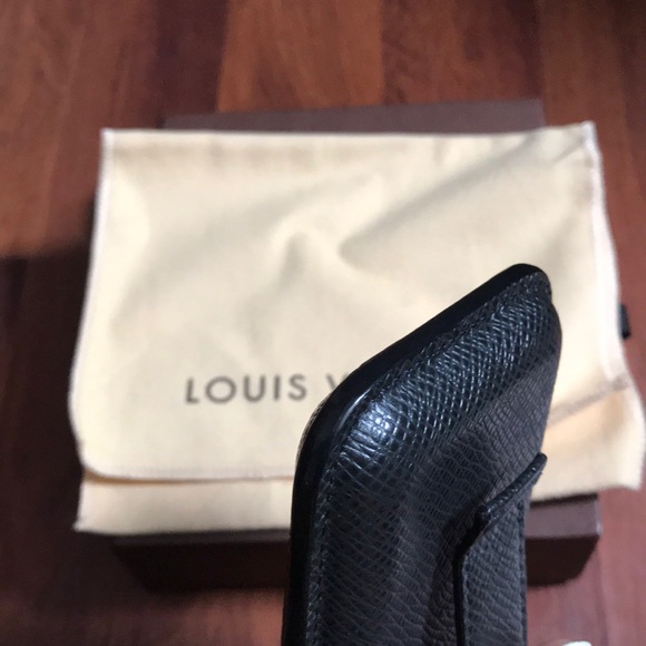 Louis Vuitton Phone Case/Card Case - Picture 13 of 13